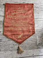 Üzem elismerő zászló
