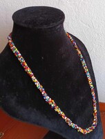 Sokszinű sokköves gyöngysor nyakék