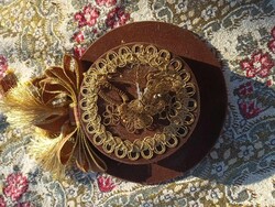 Kalap - apáca munka - aprólékos kézimunka - falraakasztási lehetőséggel