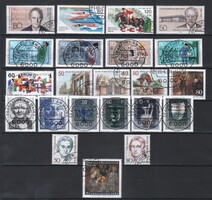 Berlin 1846    -1986- teljes év      44,40 Euró