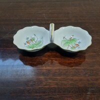 Herendi hecsedli, csipkebogyó mintás porcelán sótartó