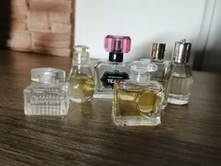 Nagyon picike mini parfümök
