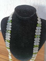 Impozáns hosszú fehér - zöld nyakék