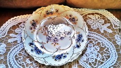 Zsolnay Wheatflower Pattern Wall Plate Signed by Master Painter WBO