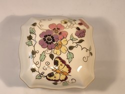 Zsolnay nagyméretű pillangó mintás bonbonier 10cm x 10cm