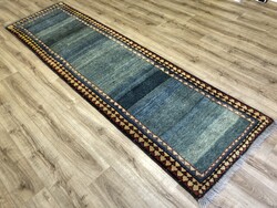 IRÁNI (PERZSA) GABBEH - Kézi csomózású gyapjú futó szőnyeg, 88 x 316 cm