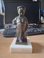 Berán Lajos bronz szobor, "Pétörke", 20 cm teljes magasság, cca. 2 kg, szobor 17 cm