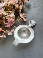 Régi, jelzett ezüstözött német Art Krupp Berndorf teaszűrő