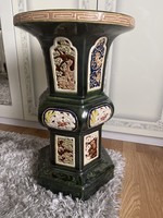 Majolika mázas áttört Keleti kis asztal, vagy ülőke, szobor tartó
