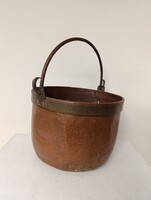 Réz üst antik bogrács konyhai vörösréz nagy nehéz üst edény sárgaréz peremmel vas füllel 976 1448