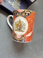 Meseszép Royal Worcester, II Erzsébet arany jubileumi emlékporcelán 2002 bögre eredeti dobozában