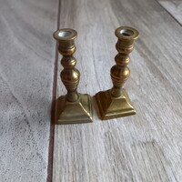 Régi szép miniatűr réz gyertyatartó pár (6 cm)