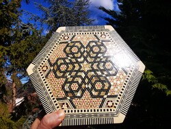 KELETI CSILLAGOS INTARZIÁS FA DOBOZ, 22x22 cm