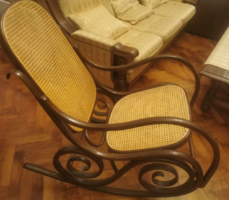 Thonet-stílusú hintaszék