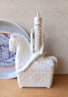 Hollóházi fali porcelán - Huszár lovon
