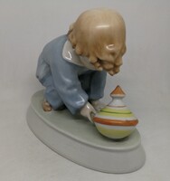 Zsolnay porcelán kislány búgócsigával!