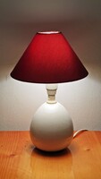 IKEA asztali lámpa ,  fehér porcelán , többféle ernyőből lehet hozzá valasztani.