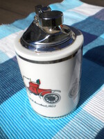 Old timer autós porcelán foglalatú asztali öngyújtó