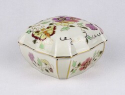 1U344 Nagyméretű vajszínű, aranyozott pillangó mintás Zsolnay porcelán bonbonier 10.5 cm