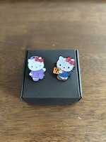 Hello Kitty pinek - kitűzők