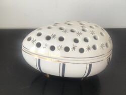 Porcelán tojás bonbonier15cm.