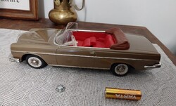 HUKI / MERCEDES 280 SE lemezautó