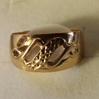 Gyűrű . Orosz arany 14K (585).    Súlya 2,47 g.    Méret - 58 (18,5).    Gyűrű kövek nélkül.