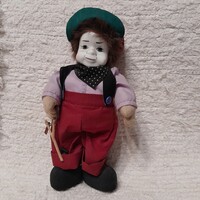 Porcelán fejű csúzlis bohóc figura.30 cm