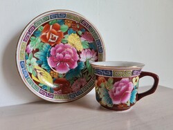 Pompázatos gazdagon díszített virágos kínai porcelán mokkás csésze és alj