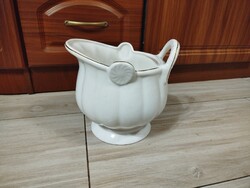 Nagyméretű éjjeli edény, kaspó