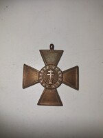 Horthy Magyar bronz érdemkereszt (szalag nélkül)