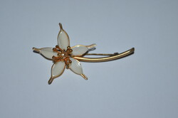 Hussar Flower Brooch with Mother-of-Pearl Decoration