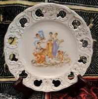 Antik puttós, jelenetes porcelán tányér (M5442)