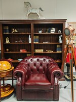 Szép állapotú eredeti  bőr chesterfield fotel bordó színben