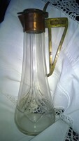 Art deco karaffa,sárga-v.réz fémrész, metszett üveg, hibátlan szép állapot, m22,5 cm