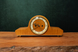 Mid Century Schwebe Anker Kandalló Óra / Német / Quartz / Retró / Régi
