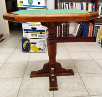 Eladó régi szép állapotú kártyaasztal