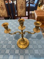Rézötvözetből készült asztali,3 ágú gyertyatartó.Made in India.Felületi kezelést,tisztítást igényel.