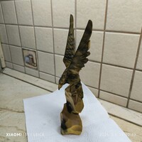 Fa, kézzel faragott sas figura eladó!