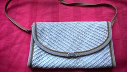 Vintage-retro fonott neszeszer, nyakba való kisebb táska  30x18 cm