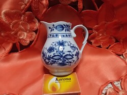 Hagymamintás  porcelán,  tejszínes kiöntő
