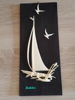 Balatoni vitorlás, nádas, sirályos falikép  retro -zöld felirattal    -falidísz   26 cm