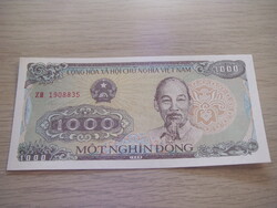 1000     Dong     1988   Vietnám