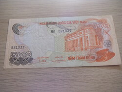 500     Dong        Vietnám