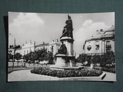 Képeslap,Makó,Lenin tér,Hősi emlékmű látkép,részlet ,1968-