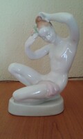 Női AKT porcelán-Aquincumi