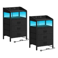 2 db Éjjeliszekrény LED Világítással 3 Fiókos 1 Polcos 2 USB 2 Konnektor Csatlakozóval 2 Színben.