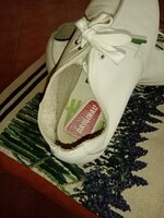 Clarks 43-  fehér férfi bőrcipő eladó.