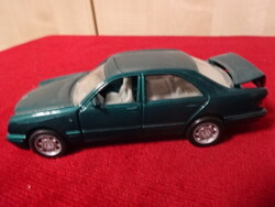 WELLY márkájú MERCEDES - BENZ típusú makett, lendkerekes autó, hossza 11,5 cm. Jókai