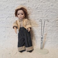 Fiú porcelán baba 30 cm